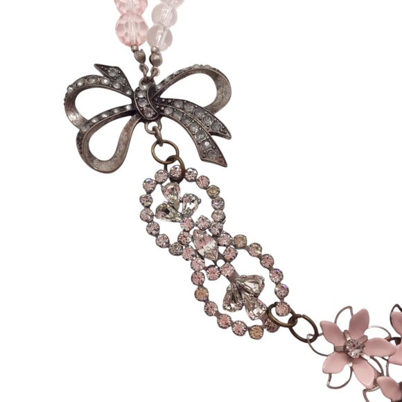 Romantic Pink Statement Necklace with Bow & Floral Beads, Vintage Inspired - Picture 13 of 16